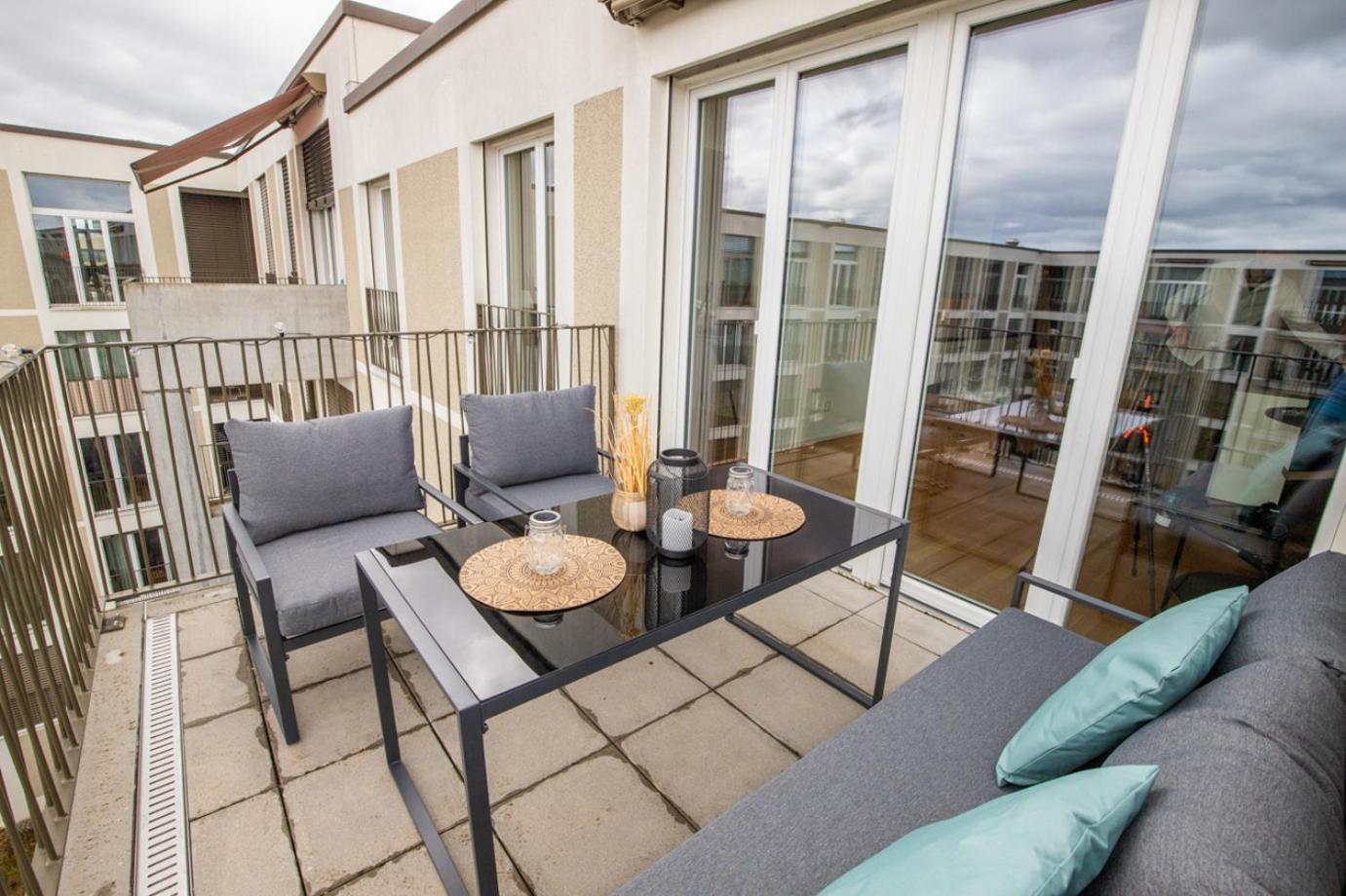 Special Einstein I Apartment Basel, Messe Kleinbasel 10-Star Exterior photo